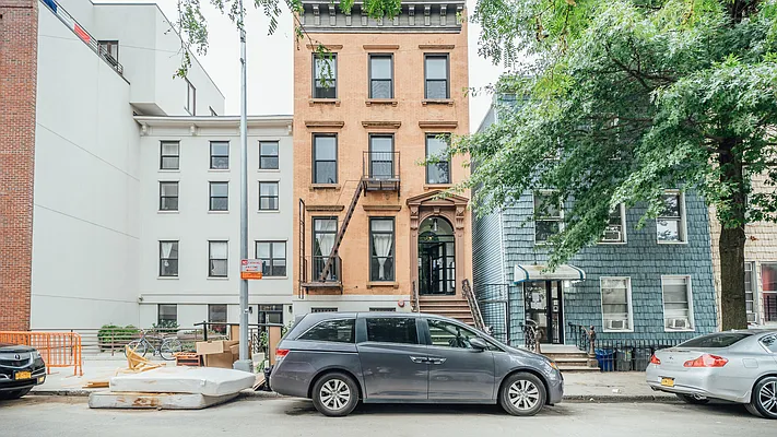 Rented by Nooklyn NYC LLC | media 23