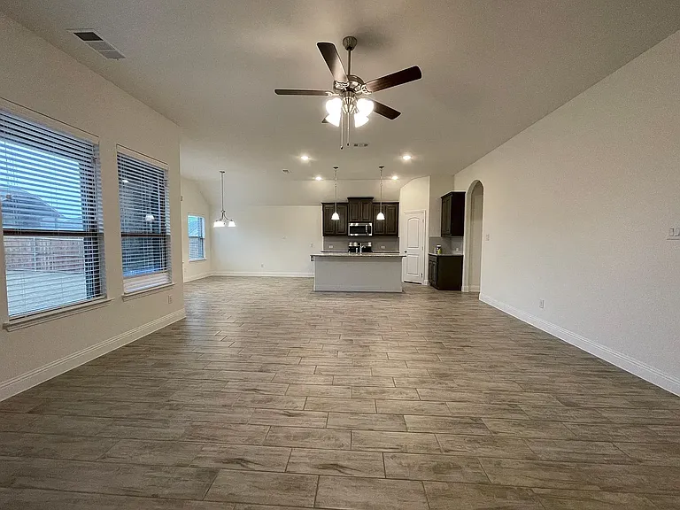 3016 Bobcat Dr — Photo 3