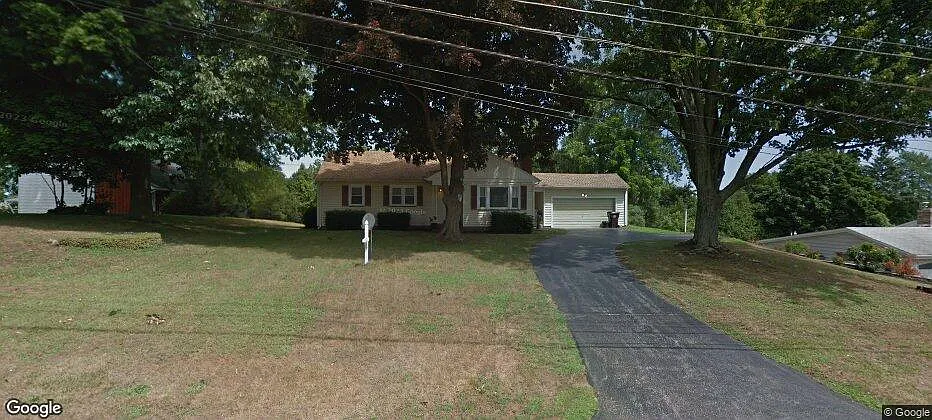 718 Westside Dr