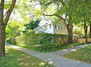 402 Willow Rd, Winnetka, IL 60093