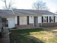 1st image of 12139 Parkwood Pl