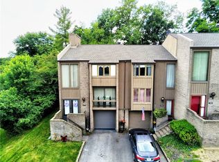 471 Cherry Ct, Pittsburgh, PA