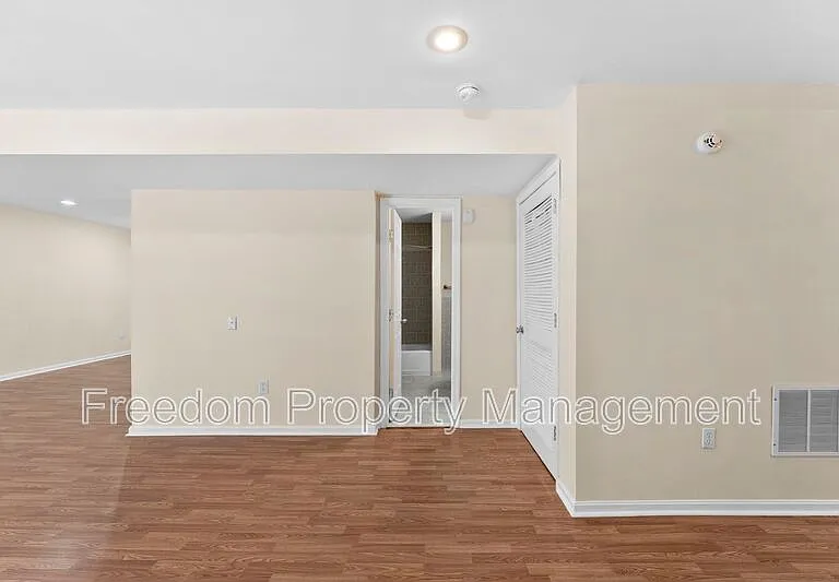 9140 Worthington Dr — Photo 65
