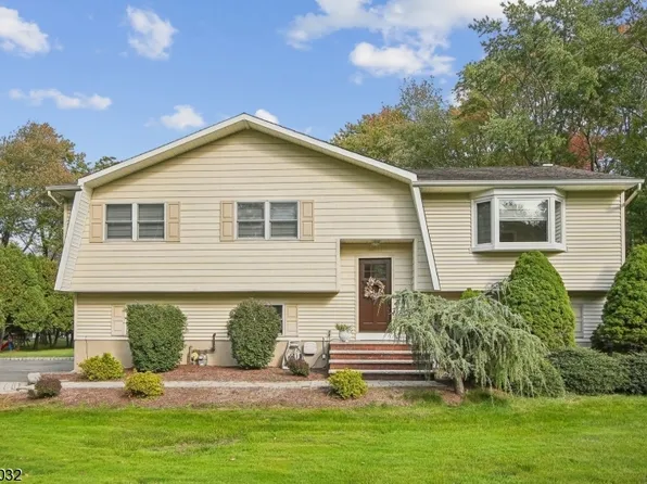 5 Tammy Hill Trl, Randolph Twp., NJ 07869