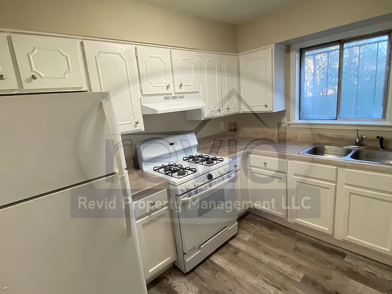 Campbell 3414 — Photo 1