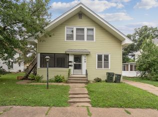 709 Walnut St #709, Cedar Falls, IA 50613