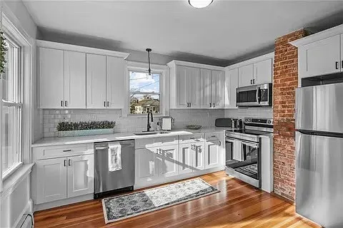 195 Armington St #1 — Photo 4
