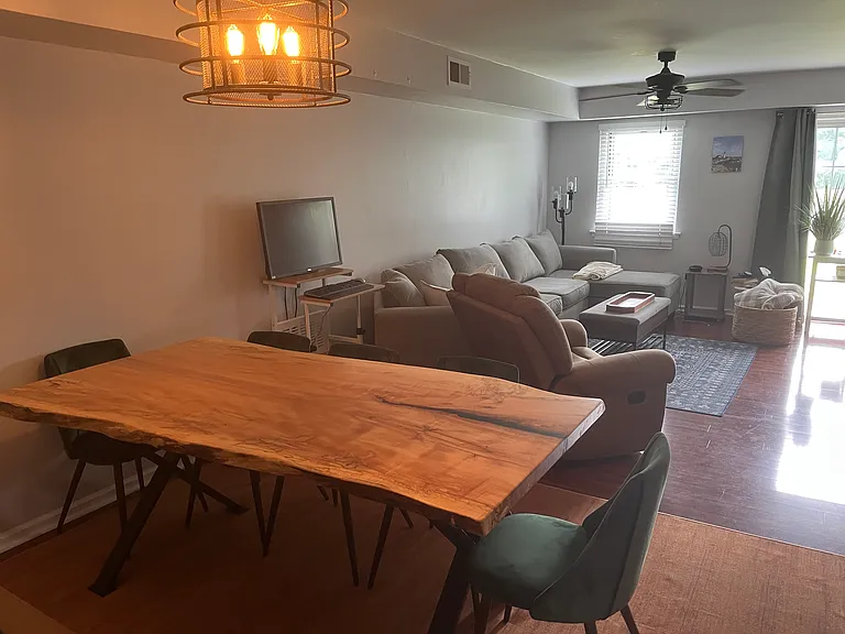 7 Yorktown Ct #7 — Photo 8