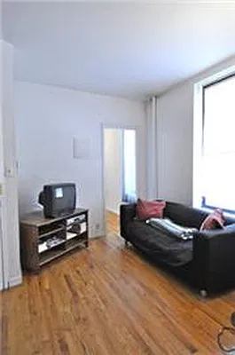 Rented by Veracity NYC LLC | media 30