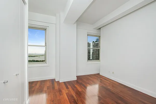 Rented by Corcoran | media 27
