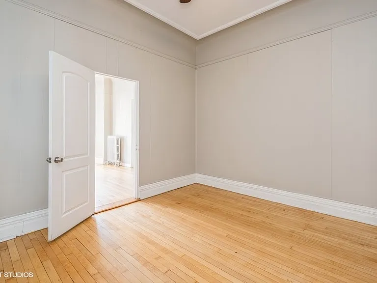 932 W Cullom Ave #1F — Photo 8