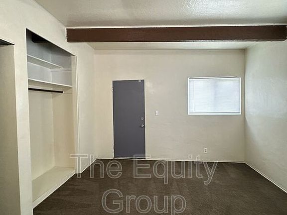 5th image of 220 W Cypress Ave
