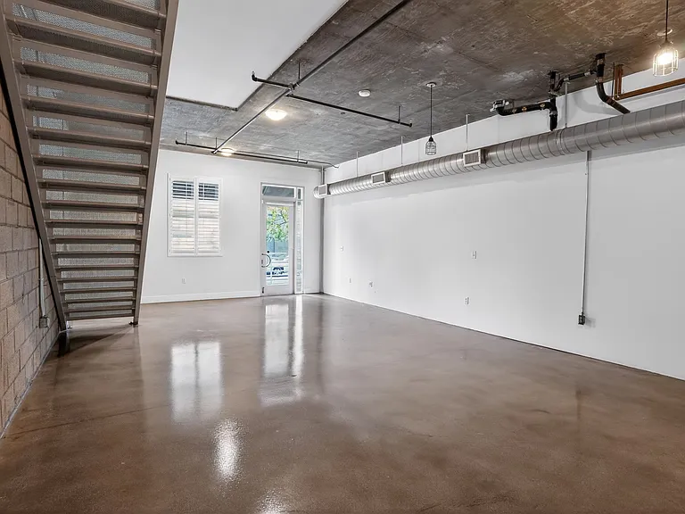 485 W Center Street Promenade — Photo 32