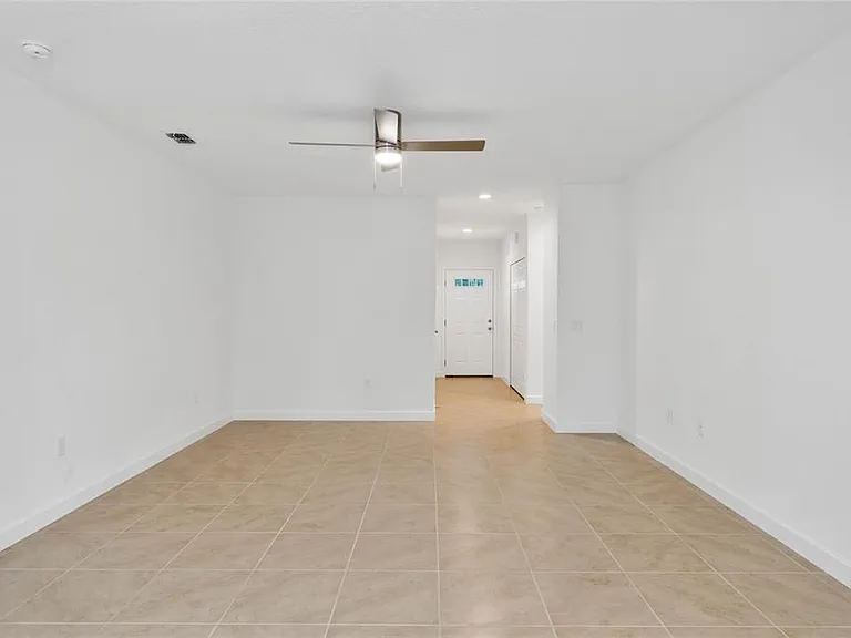 1308 Bond — Photo 11