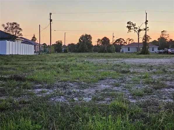 4138 NW 38th Pl #41, Cape Coral, FL 33993