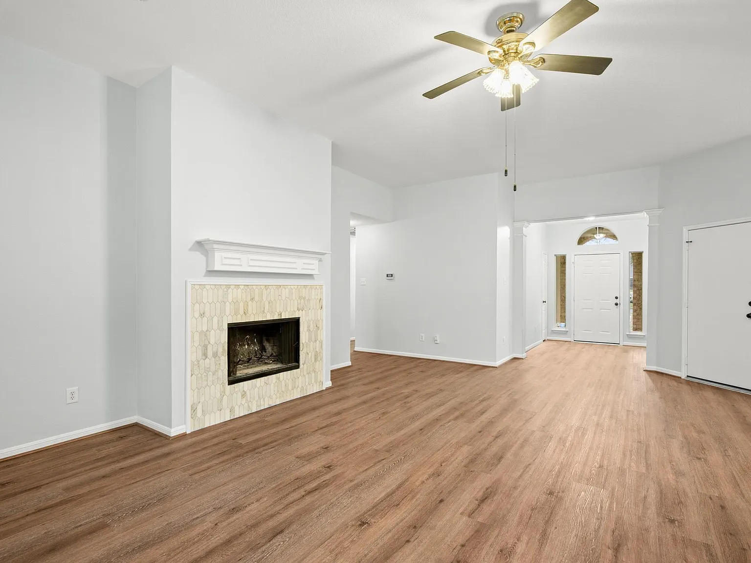 3 bed, 2.0 bath, 1659 sqft, $3,100 — Photo 4