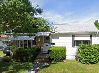 87 Berlin St, Providence, RI 02908