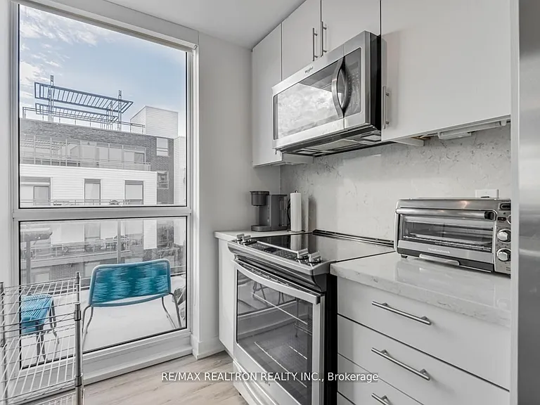 271 Sea Ray Ave #B318 — Photo 12