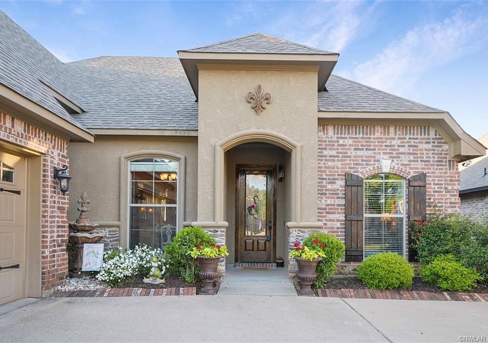 1st image of 506 Dogwood South Ln
