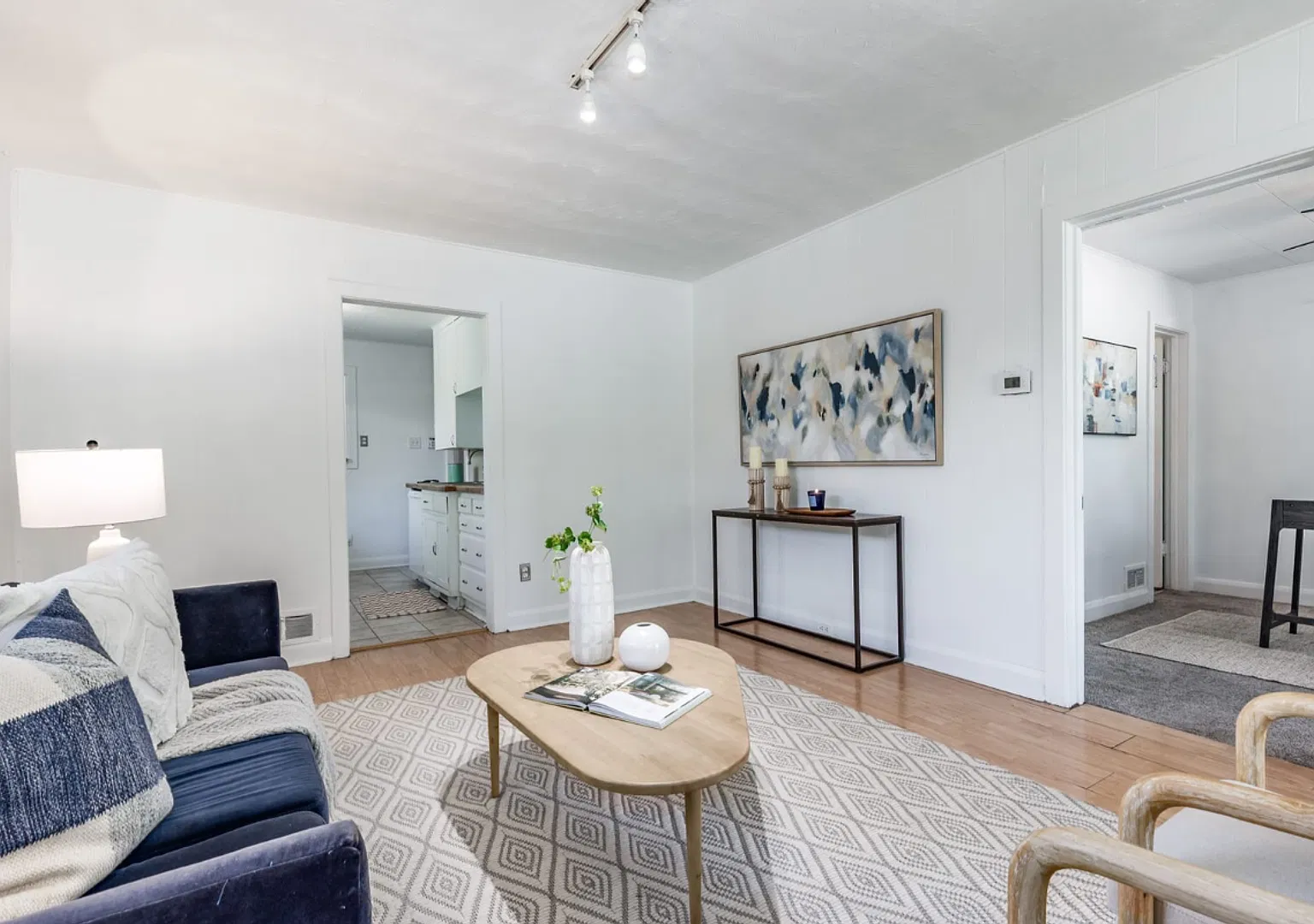 Quaint Updated Salt Lake Bungalow - great location! — Photo 1