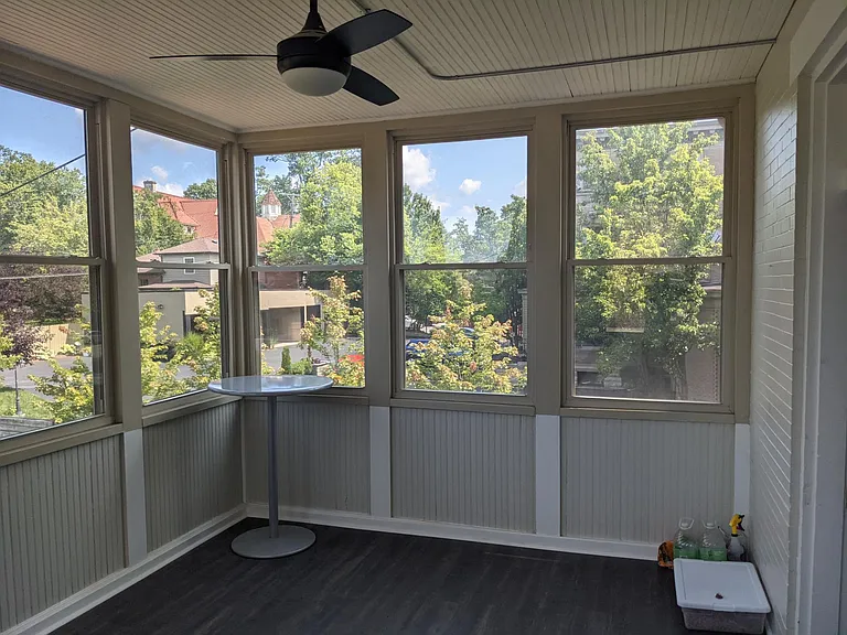 Sunroom with view (NW)