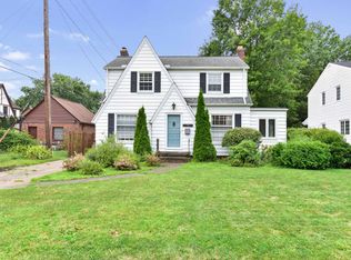 19783 S Sagamore Rd, Fairview Park, OH 44126