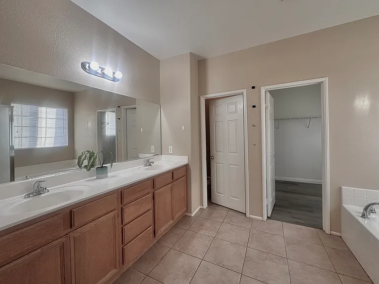 31731 Whitedove Ln — Photo 13