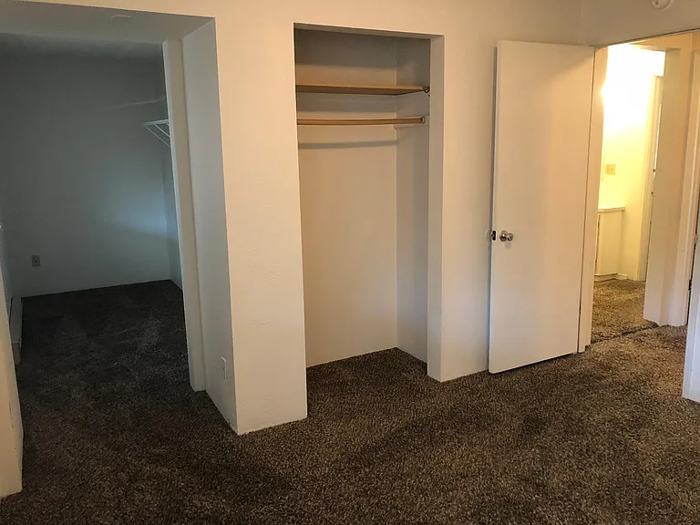 500 NE Maiden Ln #2 — Photo 6
