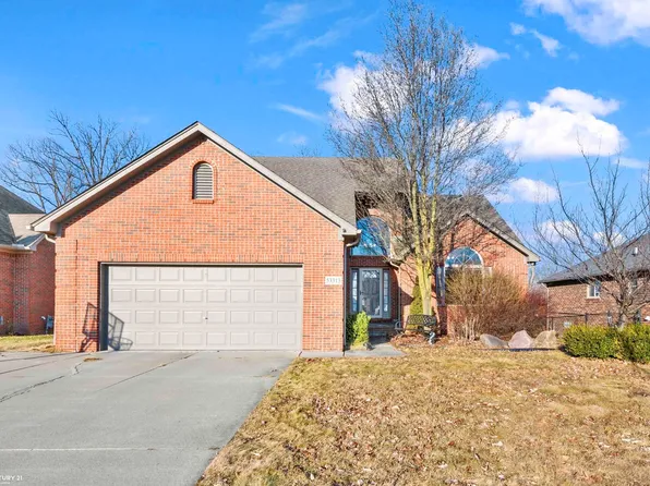 53313 Crawford Dr, Chesterfield, MI 48051