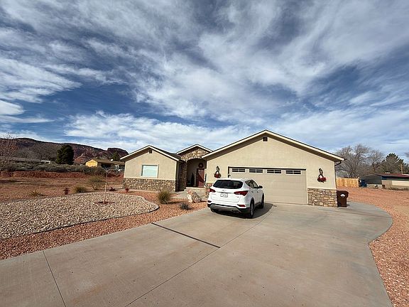 2nd image of 1448 S Sage Ct