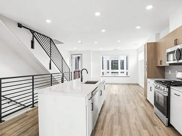 University Hills Townhomes — Photo 88