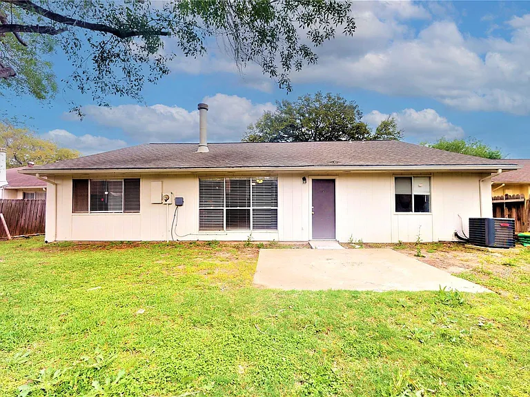 2331 Barrington Place Dr — Photo 47