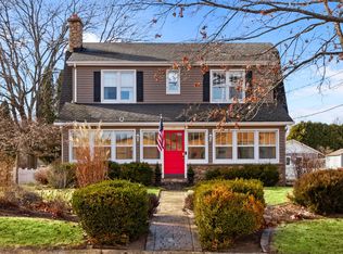 18 Highland St, Williams Bay, WI 53191