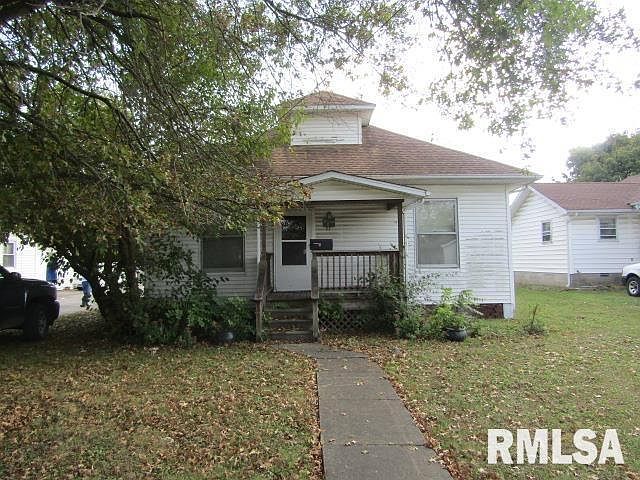 1st image of 17 W Homer Ave