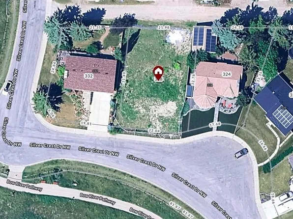 328 Silver Crest Dr NW, Calgary, AB T3B 2Y2
