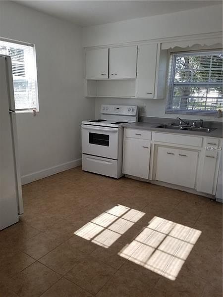 2nd image of 502 Florida Dr