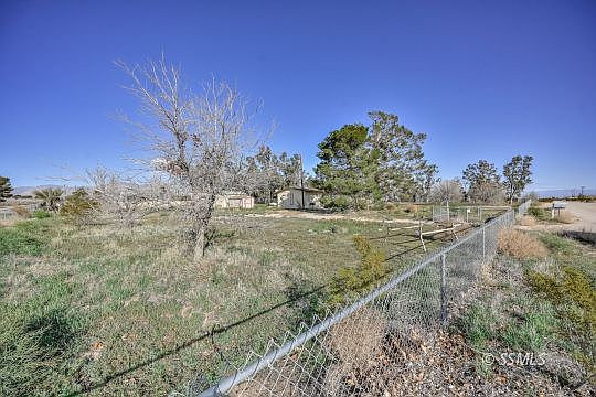 4th image of 1111 N Pusher St