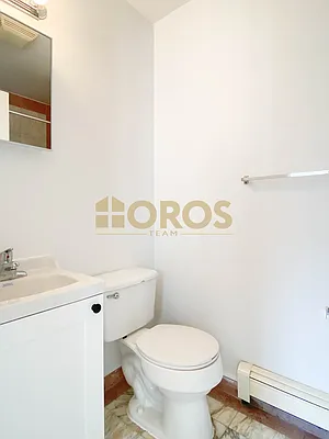 Rented by City Connections Realty | media 19