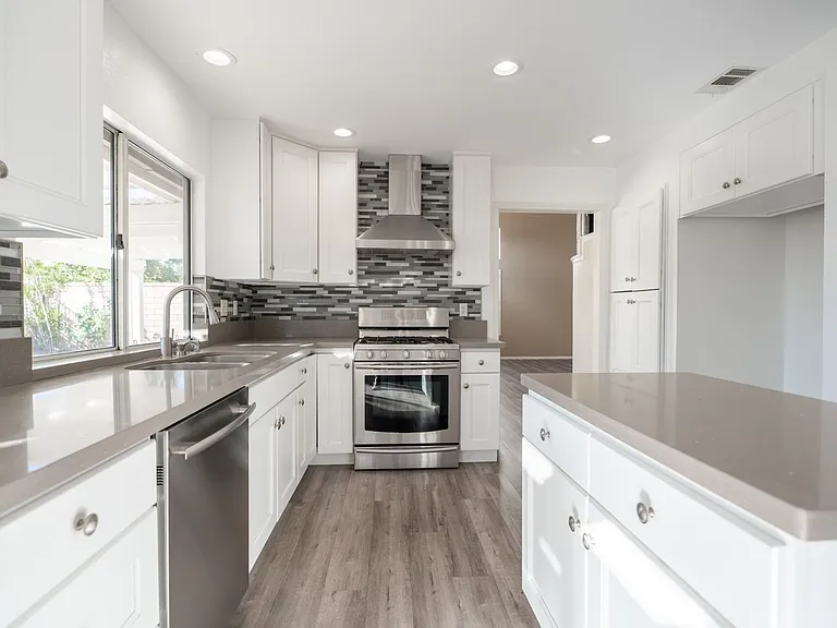17410 Majestic Cypress Way — Photo 16