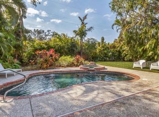 1694 Floyd St, Sarasota, FL 34239
