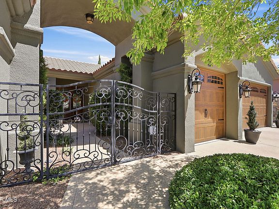 2nd image of 1213 Calle Lago Dr