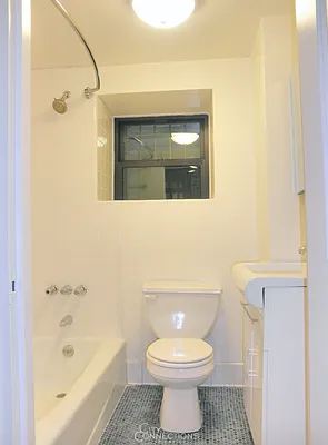 Rented by City Connections Realty | media 56