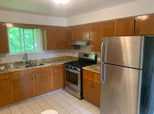 2 Smithfield Rd, Providence, RI 02904