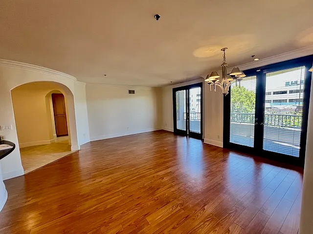 10305 Almayo Ave #301 — Photo 23