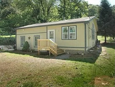 4239 Sardis Rd photo 1