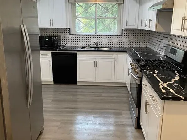 1712 Benedict Canyon Dr, Beverly Hills, CA 90210