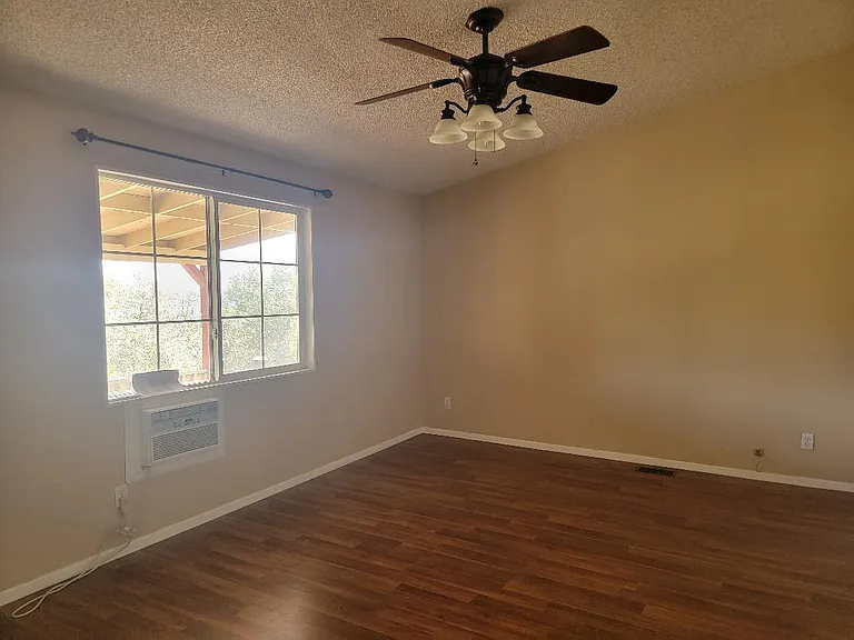 47160 Creekside Rd — Photo 8