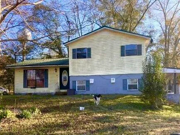 213 Pine St, Seminary, MS 39479