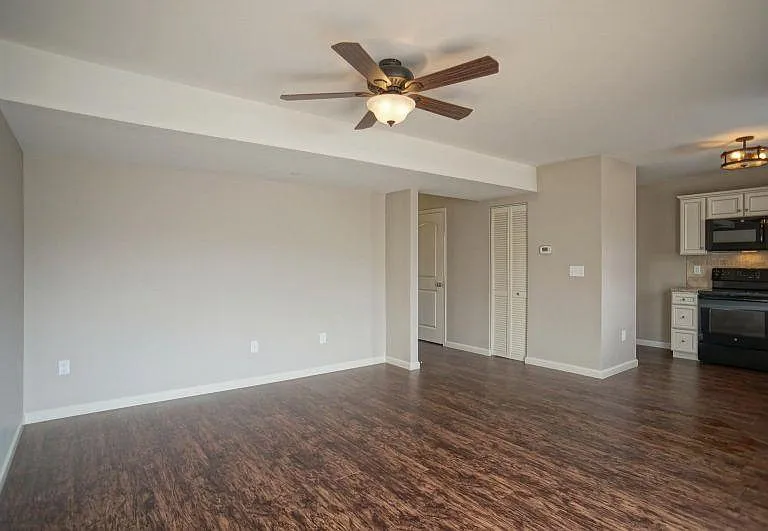 26 Spring View St — Photo 12