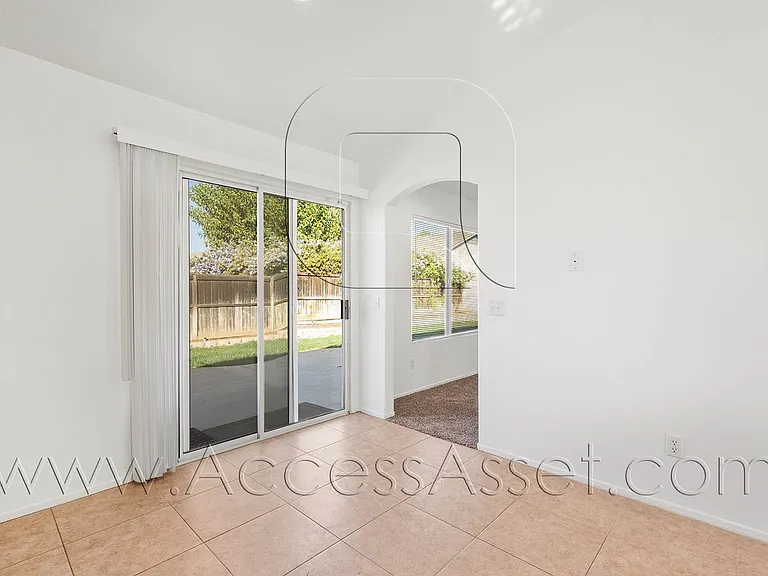 35847 Gerard Dou St — Photo 9